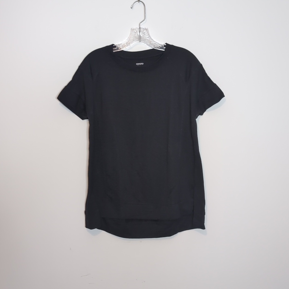 Sonoma Black Short Sleeve Shirt With Side Hem Slits